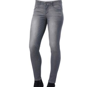 BLACK FRIDAY!  Current price is 50% off! 
Size 6 Democracy “Ab” Solution ankle